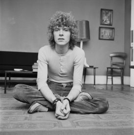 90903842-749a-11e5-8070-1a249684d8c0