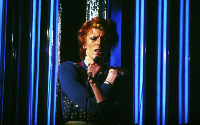 david_bowie_july_1974-3